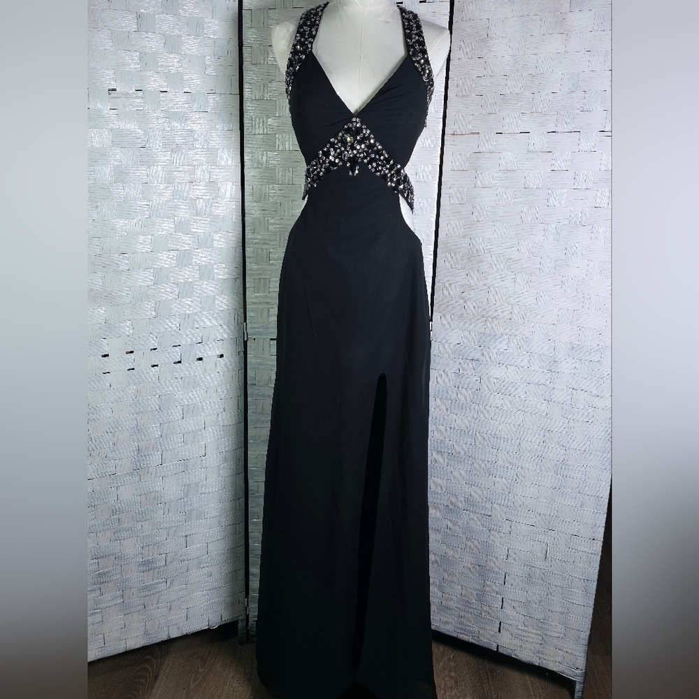 Elegant Black Evening Gown